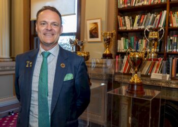 The RV double act: but who is calling the shots?