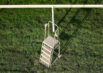 Stewards probe landmark nicotine positive ahead of spring