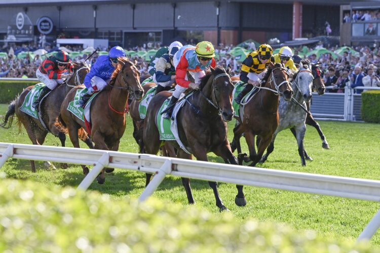 Ka Ying Rising wins The Everest [Bradley Photos]