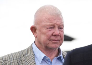 Leek to fight tubing charge