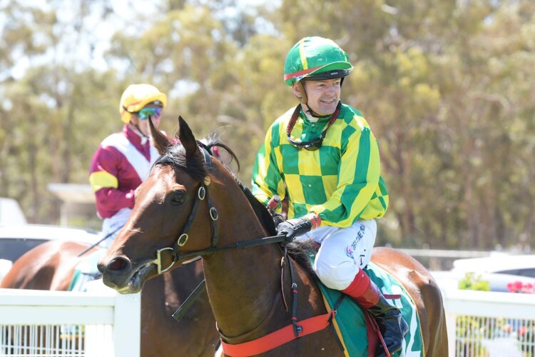 Dean Yendall returns to scale on Russian Choice after winning the Russ Studio Jewellers Maiden Plate at Stawell Racecourse on January 04, 2026 in Stawell, Australia. (Photo by Ross Holburt/Racing Photos)