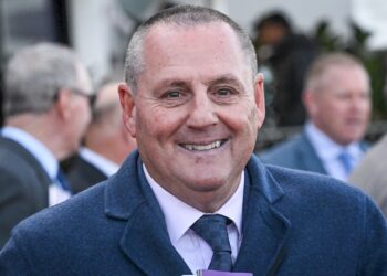 ‘She’s up to the boys’: Jadzia debuts as Begg aims high