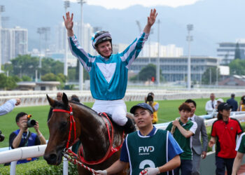 ‘Bulletproof’ Romantic Warrior reigns again