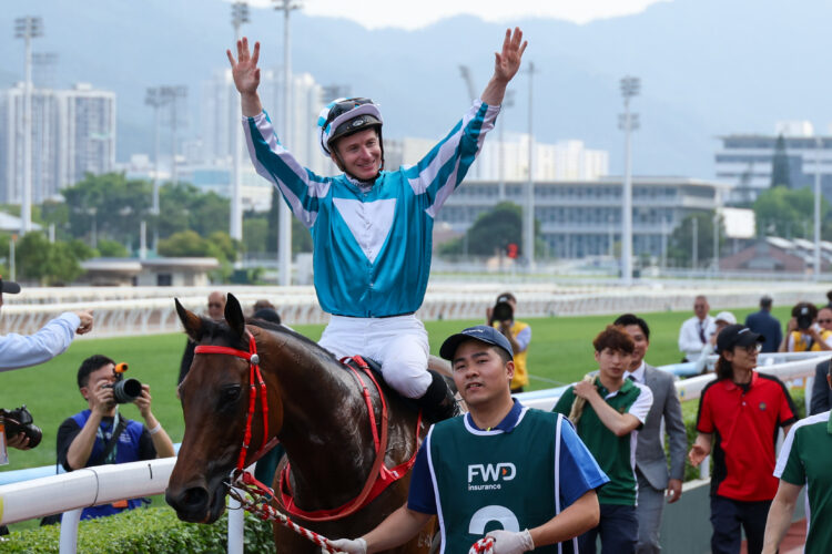 James McDonald is amazed at Romantic Warrior’s durability. [HKJC]